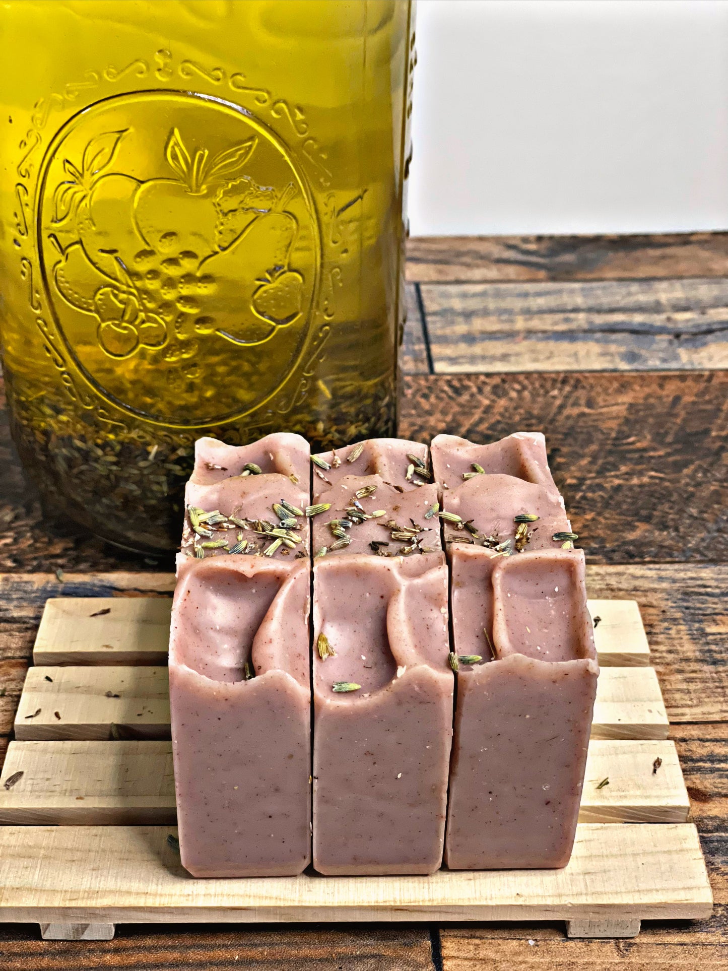 Lovely "Dakota" Lavender (Artisan Bar)